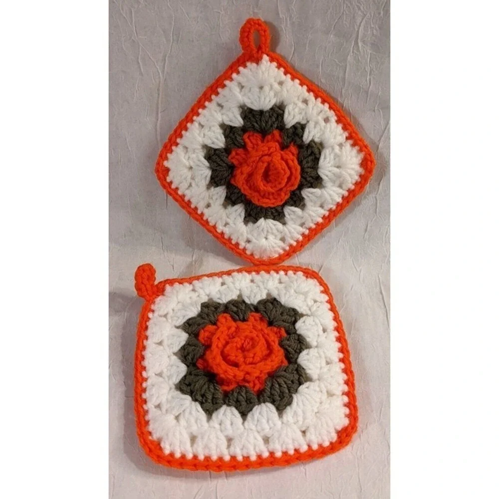 Crocheted Pot Holders Roses Flowers Boho Handmade Orange Decorative MCM Vtg Home